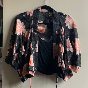 Flower tie up blouse
